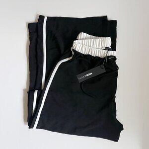 Fashion Nova Women's Wide Leg jogger